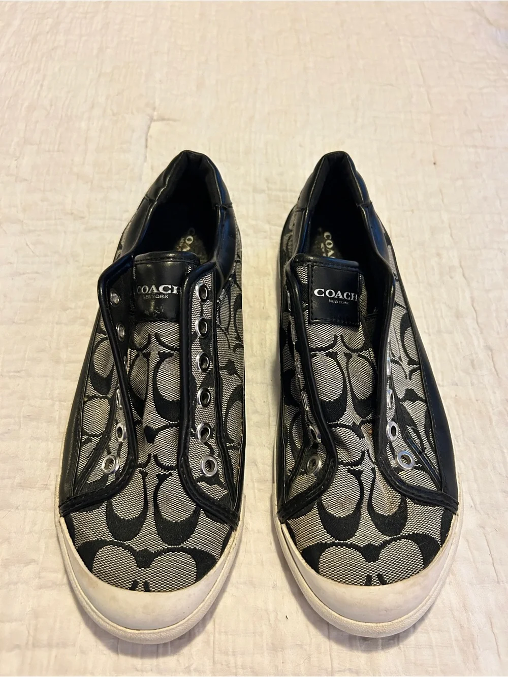 Coach Signature Slip-On Sneakers Size 8.5 Black Canvas Logo Shoes Women’s
